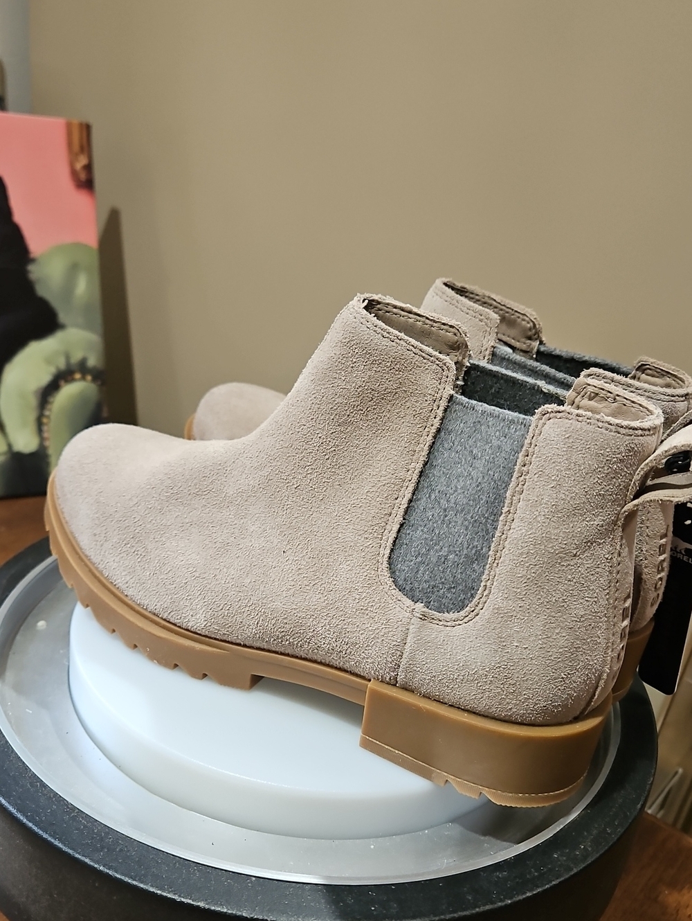 🍂🍁Sorel Taupe And Gray Ankle Boots - Picture 9 of 14